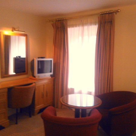 Clonbur Fairhill House Hotel חדר תמונה