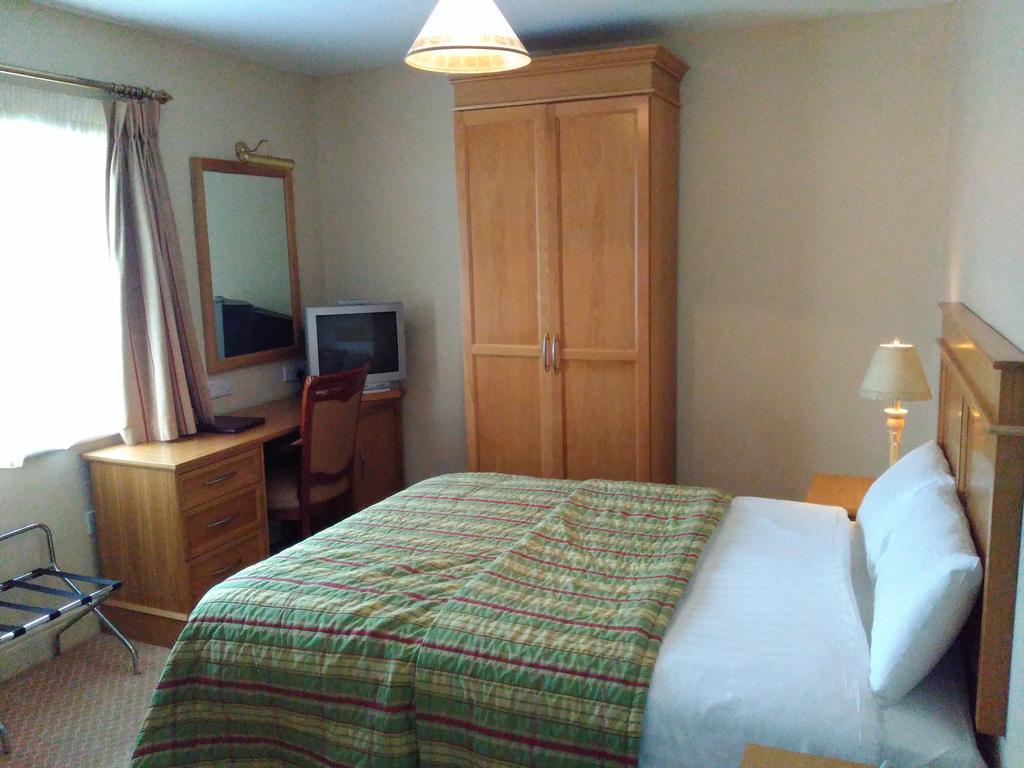 Clonbur Fairhill House Hotel חדר תמונה